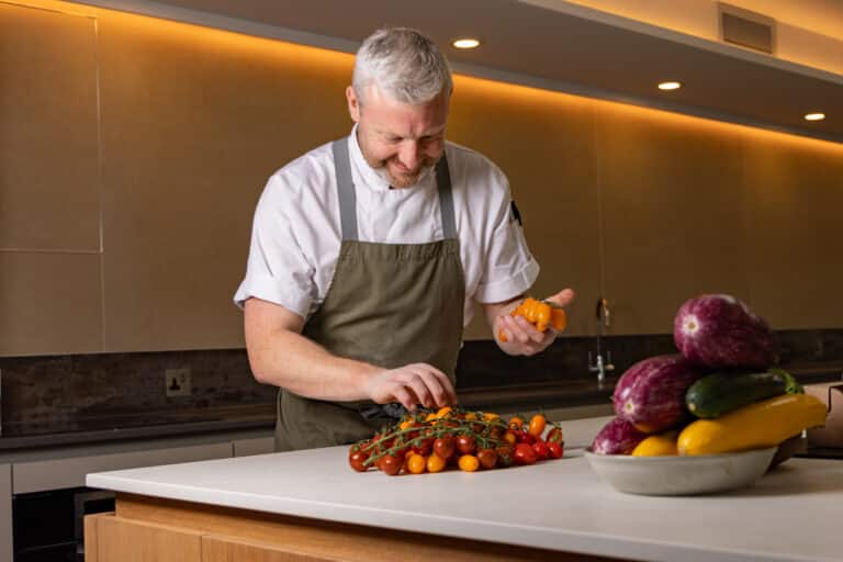 COOKERY SCHOOL TWS JUN LR-19